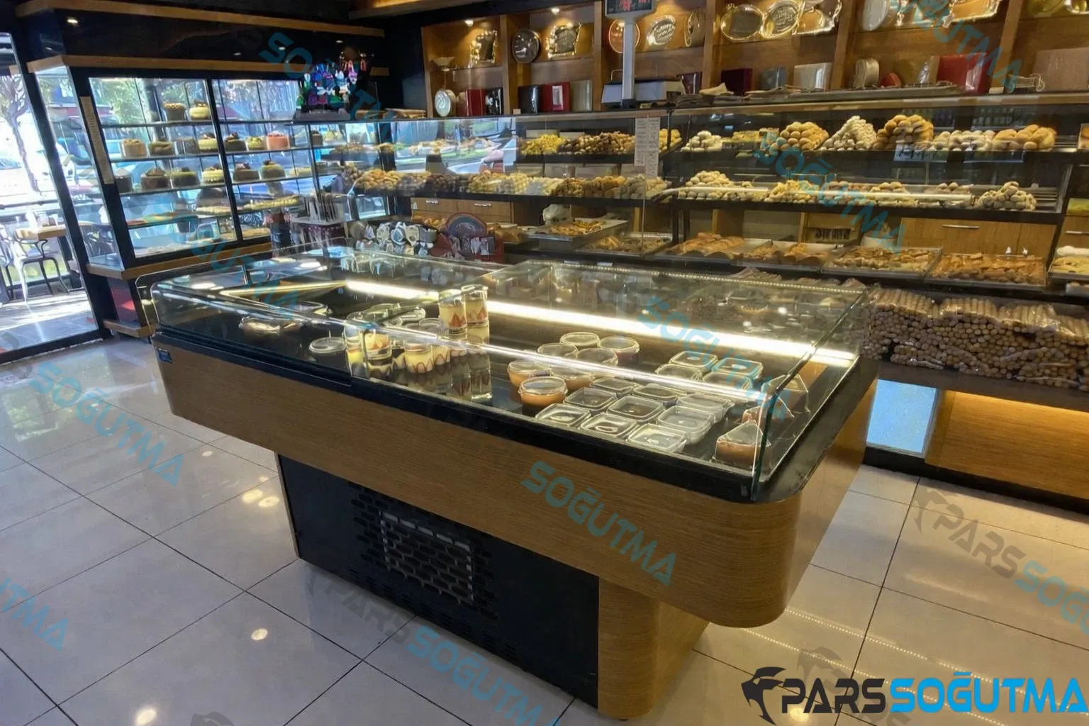 Yatay Pasta Dolabı ürün görseli 2 - Pars Soğutma